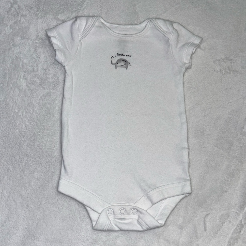 (3 for $10) George gender neutral elephant bodysuit onesie 🐘